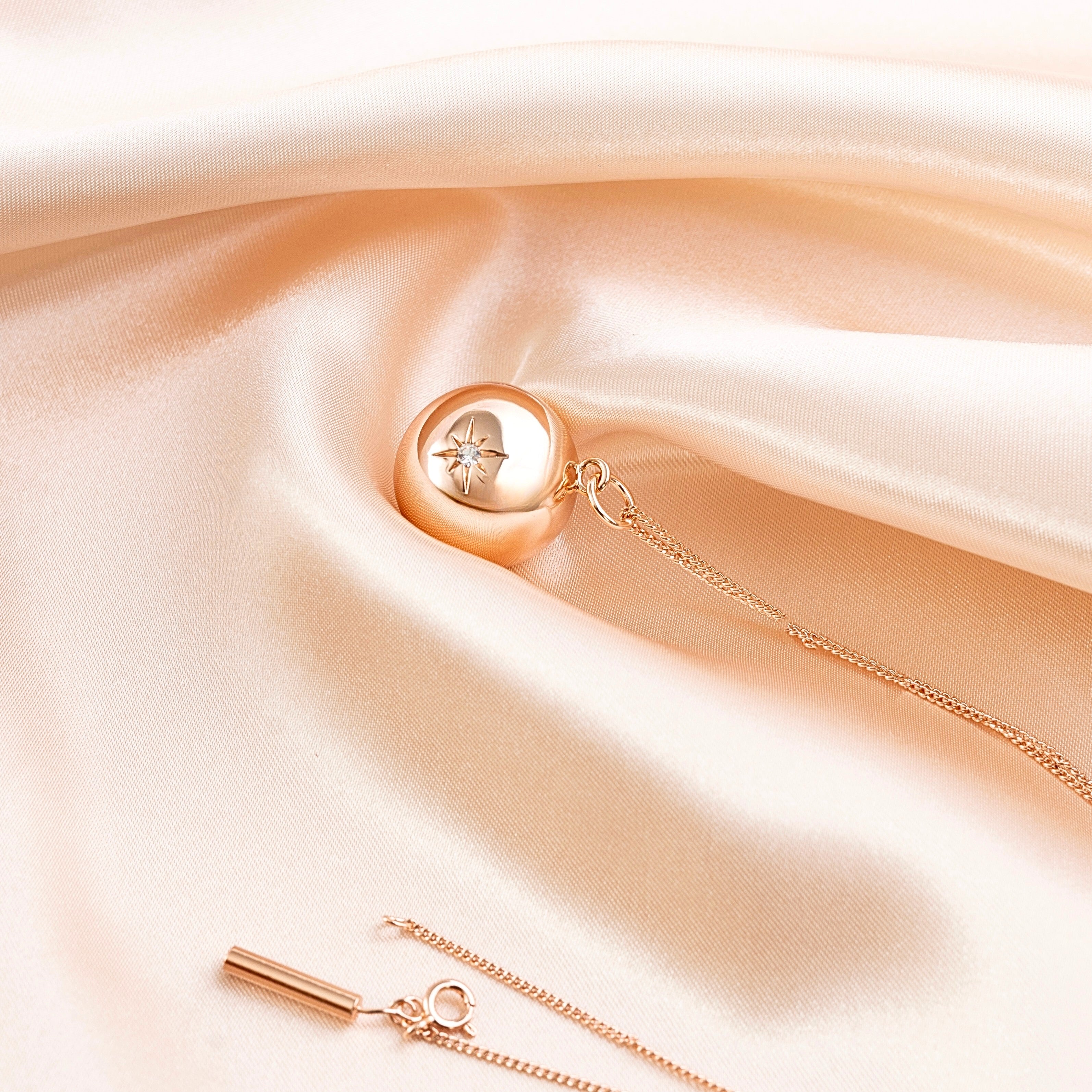 Rolnička Stella Lucia v měděném odstínu – detail struktury povrchu